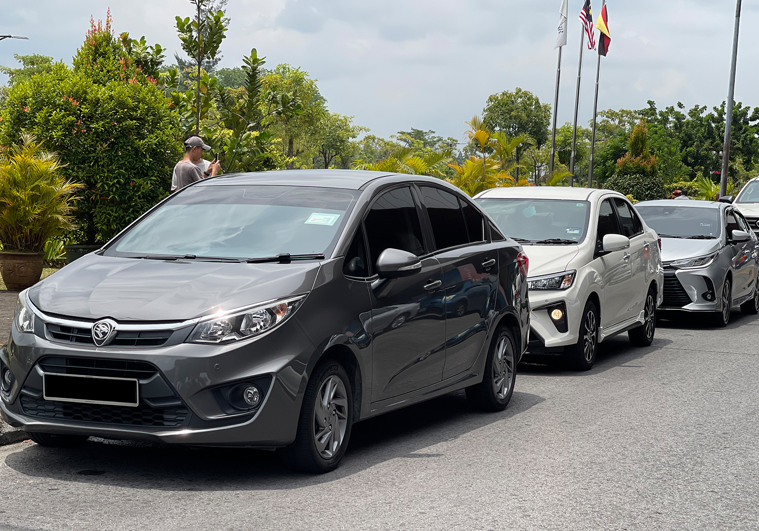 Indah Transport Car rental in Kuching